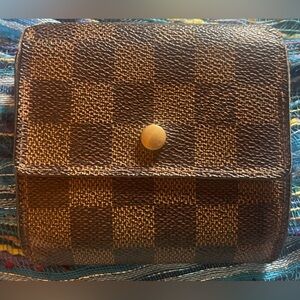 Louis Vuitton Damier brown check small wallet. Approximately 4 x 4 inches. GUC